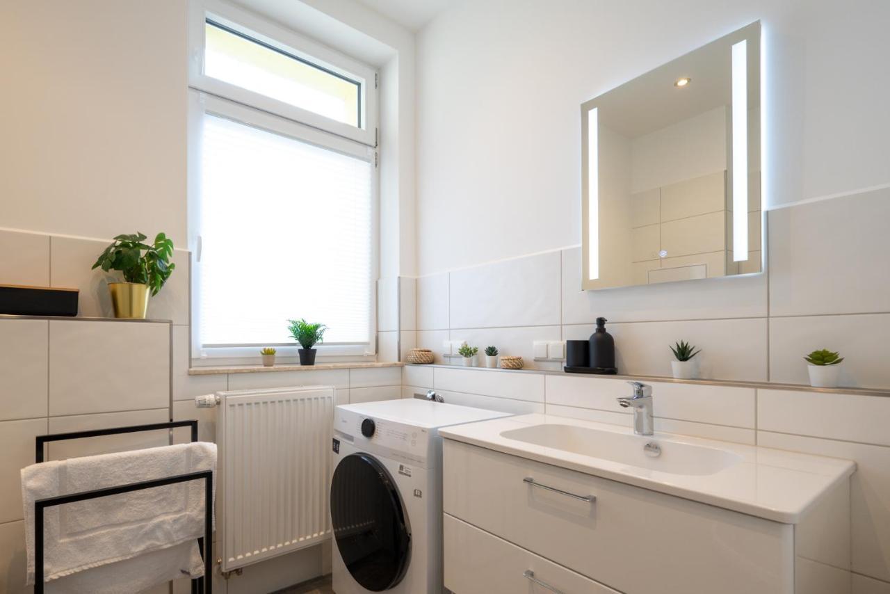 Maremar - Design Apartment - Luxus Boxspringbett - Zentral - Kueche - Arbeitsplatz - Highspeed Wlan Gera Zewnętrze zdjęcie